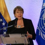 Bachelet califica de «alentador» el nuevo acercamiento entre el régimen y la oposición